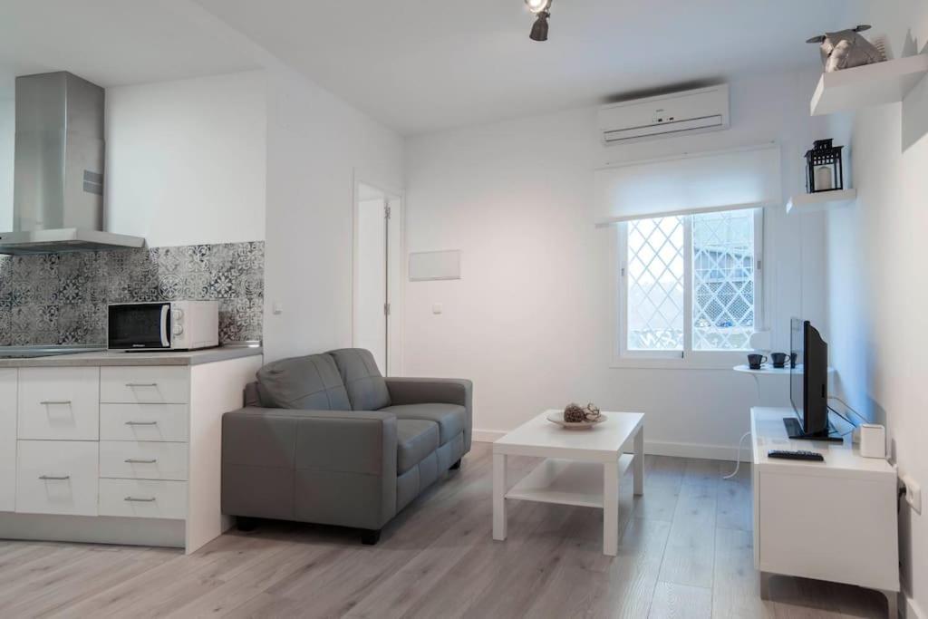 Moderno Apartamento En Plaza Merced Malaga Exterior photo